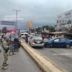 Una mujer lesionada fue el saldo que dejó una carambola en el entronque de Vicente Guerrero